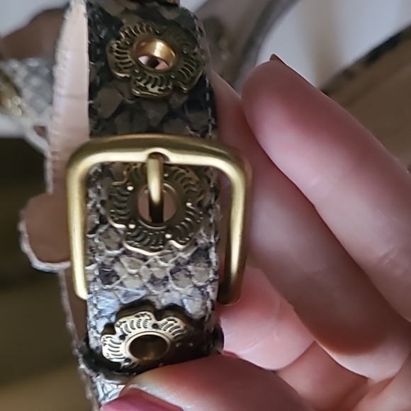 Coach Elizabeth Leather Heel Sandals ❤️ - Picture 7 of 8